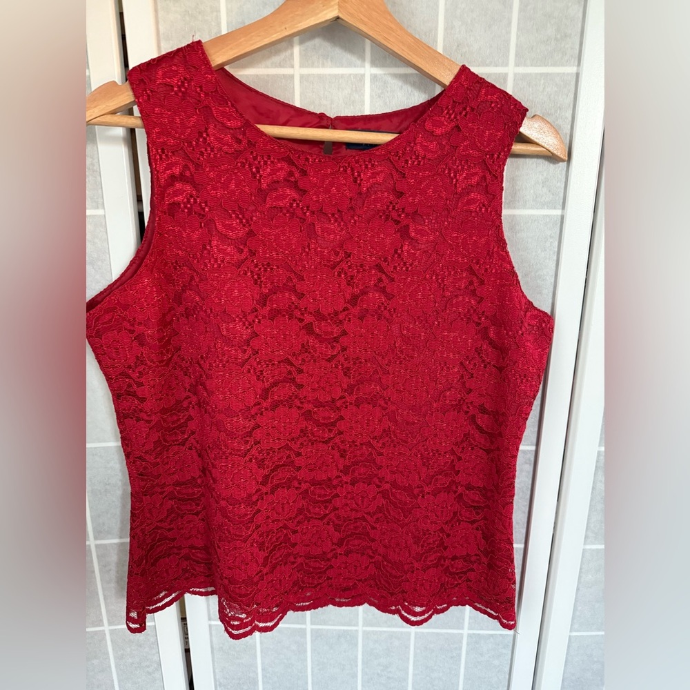 Karen Scott Petite lace lined sleeveles Top, Red, Petite Medium.